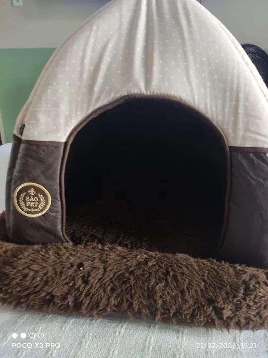 Casinha para cachorro.