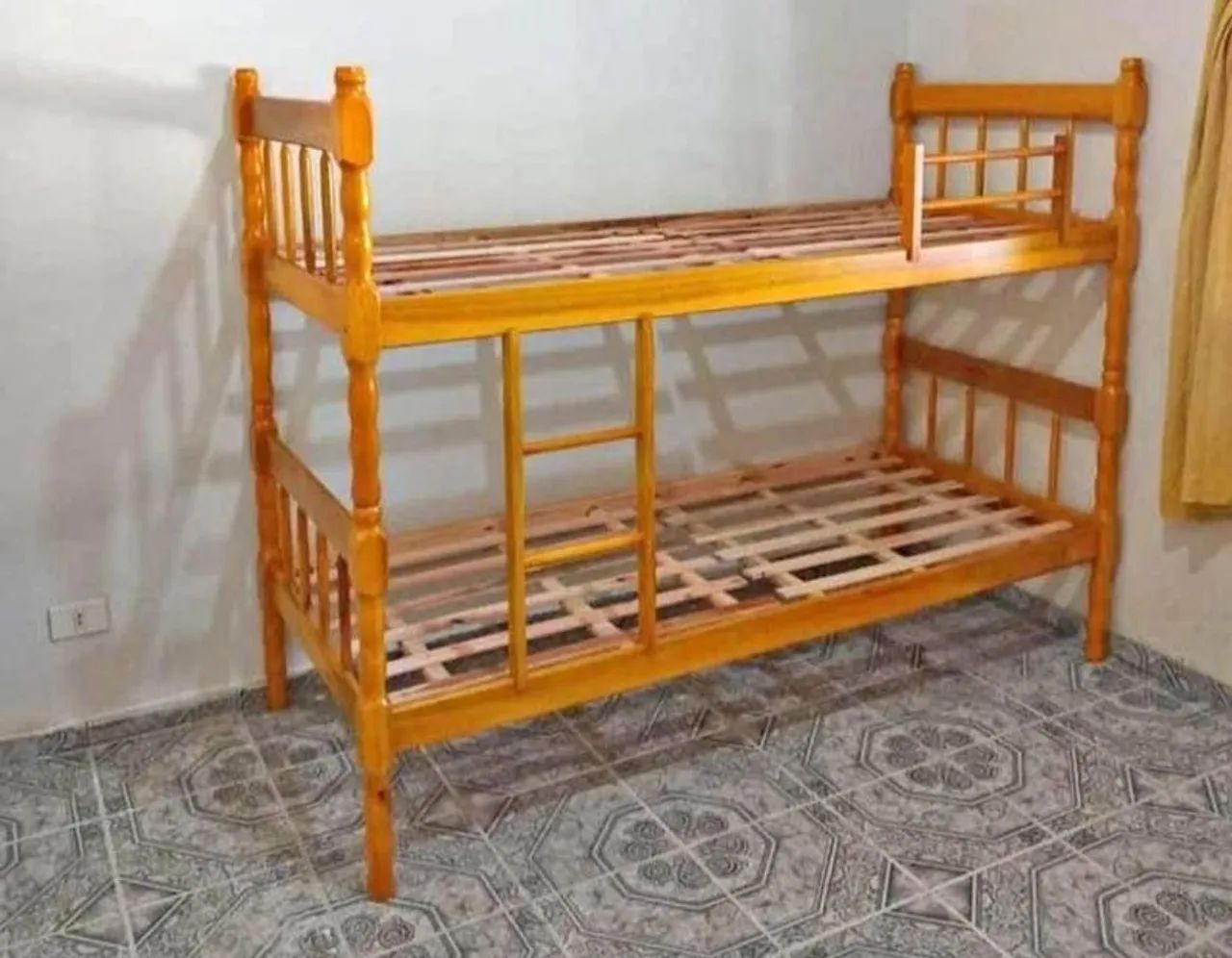 Beliche de madeira maciça