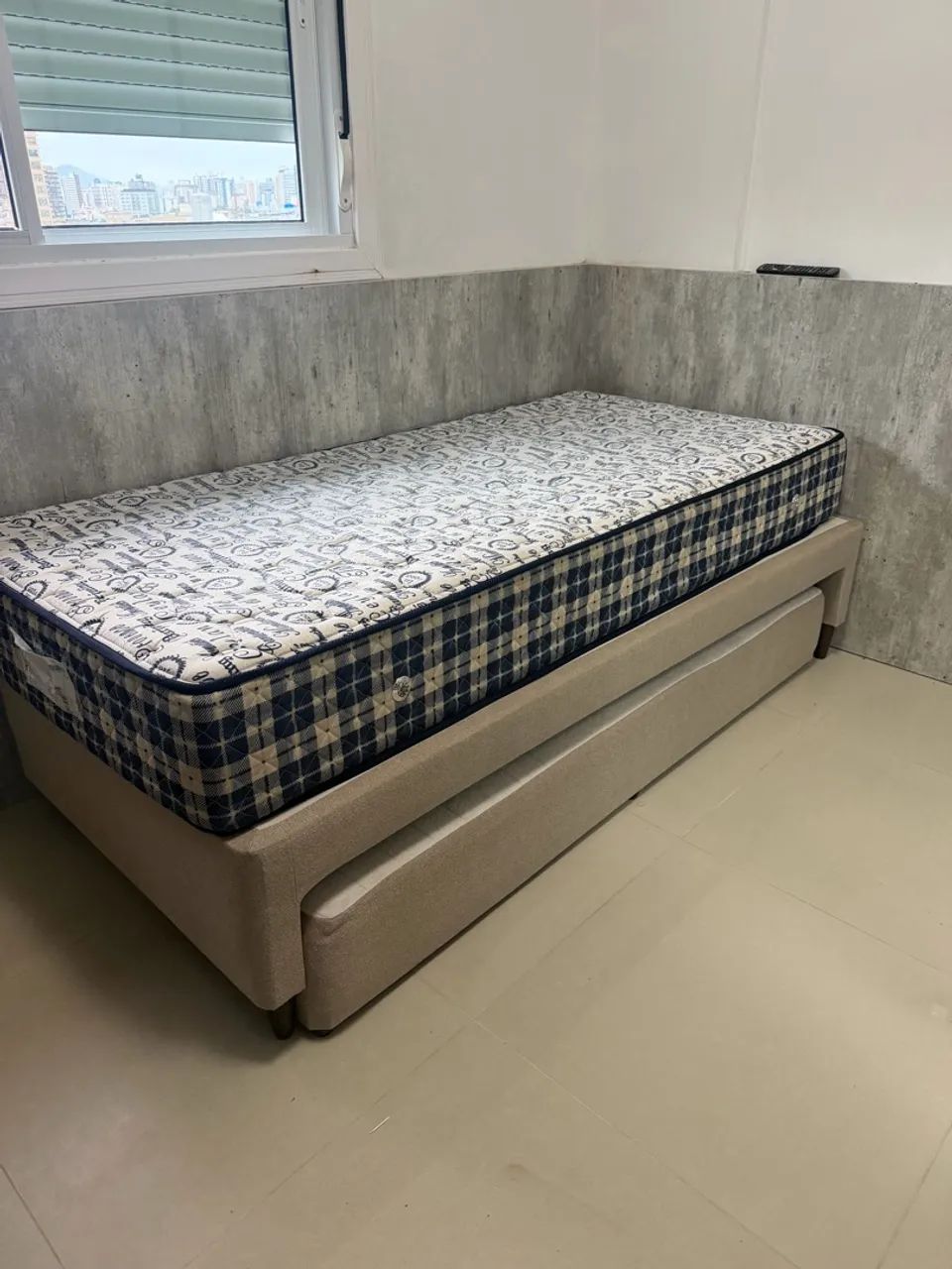 Cama box solteiro com cama auxiliar 