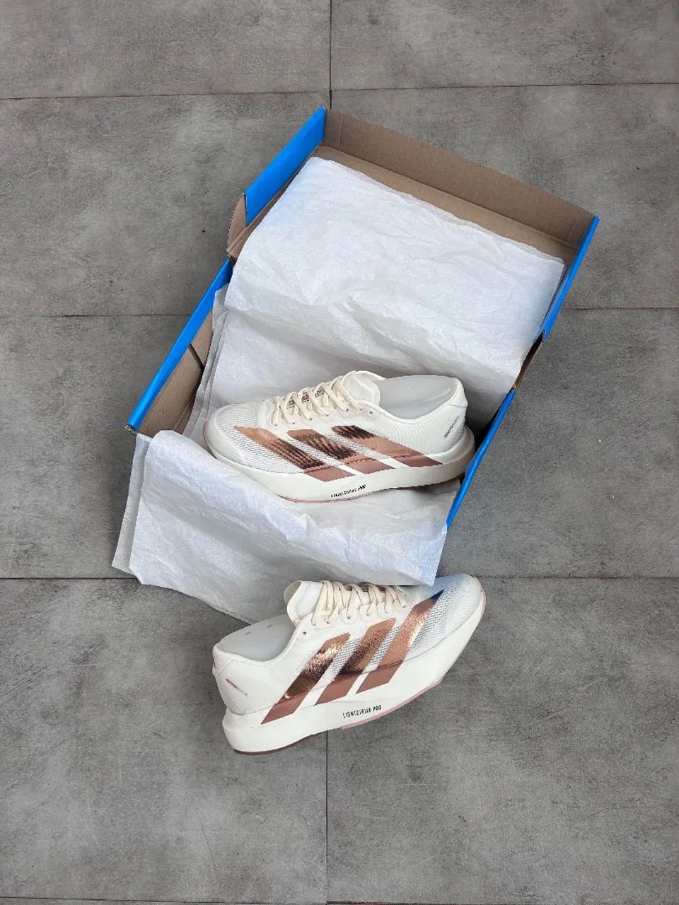 Tênis Adidas Adizero 