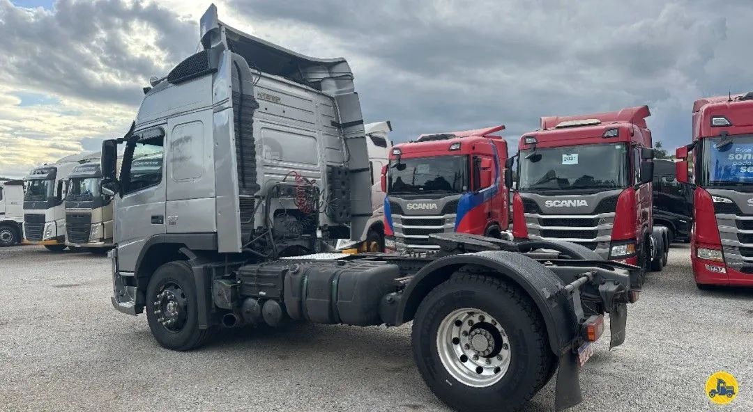 VOLVO FM-370 4X2<br>2010/2010<br>TETO ALTO - Foto 4
