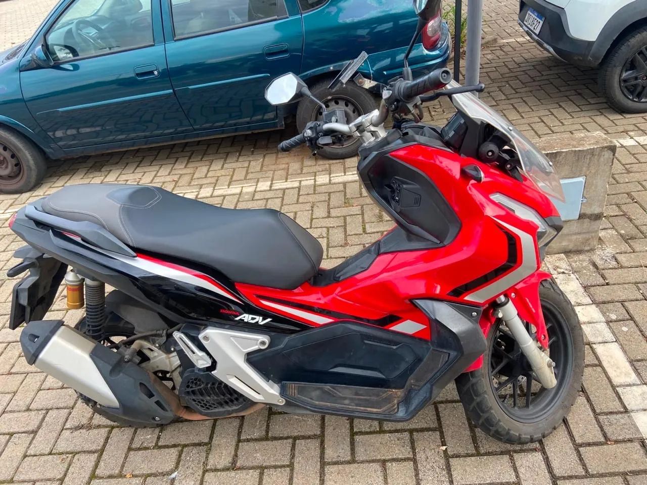 Honda ADV - Foto 2