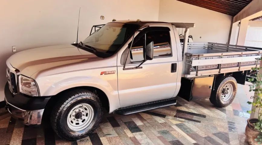 F350 carroceria carga seca  - Foto 2