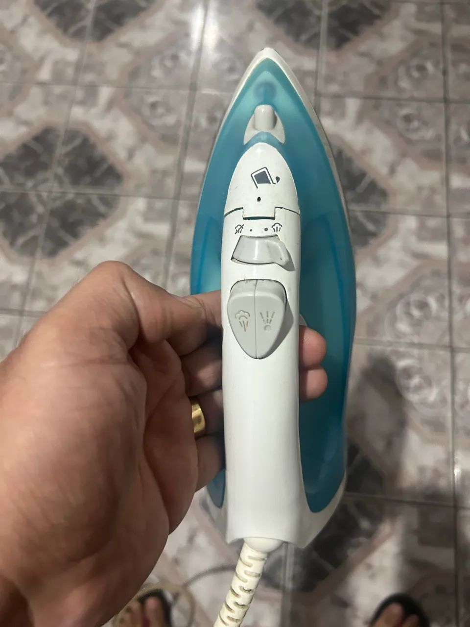 FERRO DE PASSAR ROUPA Á VAPOR - Foto 3