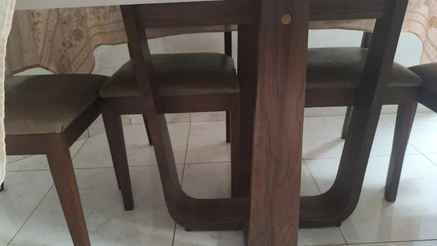 Mesa com 6 cadeiras - Foto 3