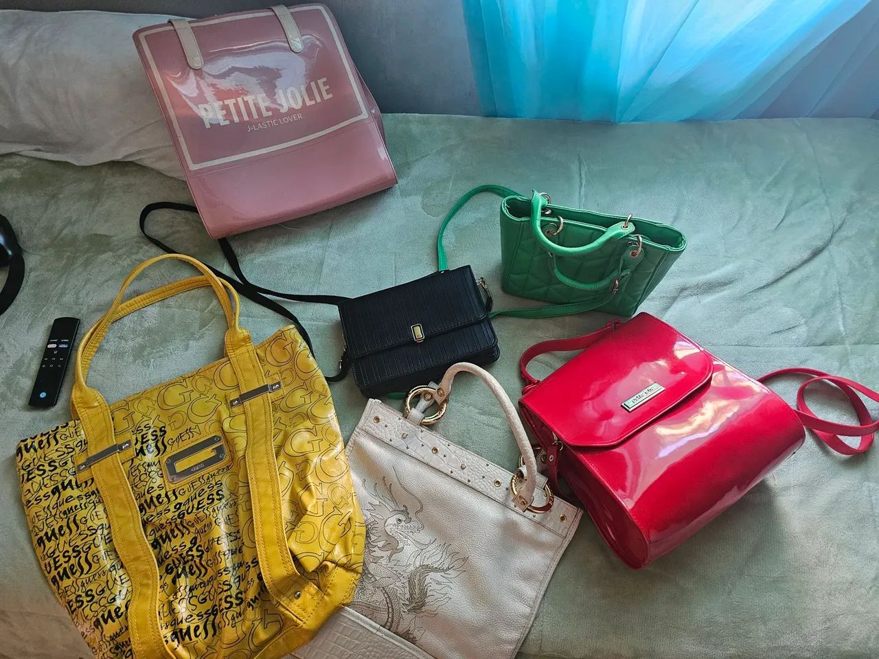 Bolsas várias no precinho