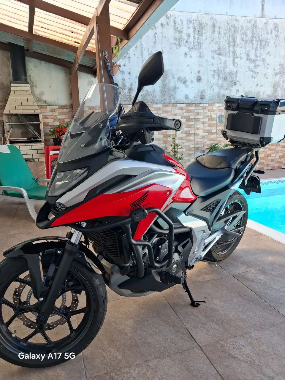MOTO ZERA