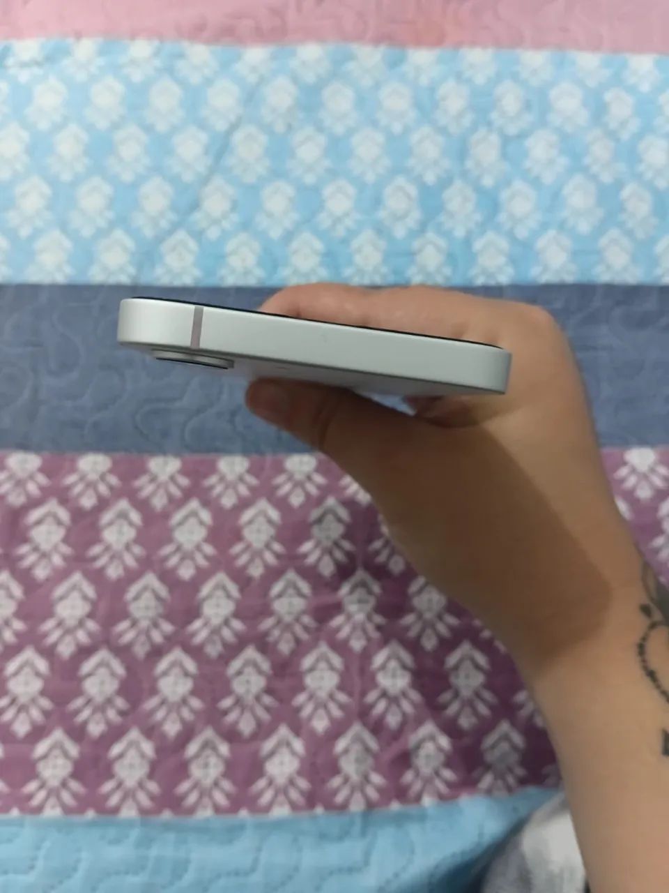 iPhone 16e  - Foto 5