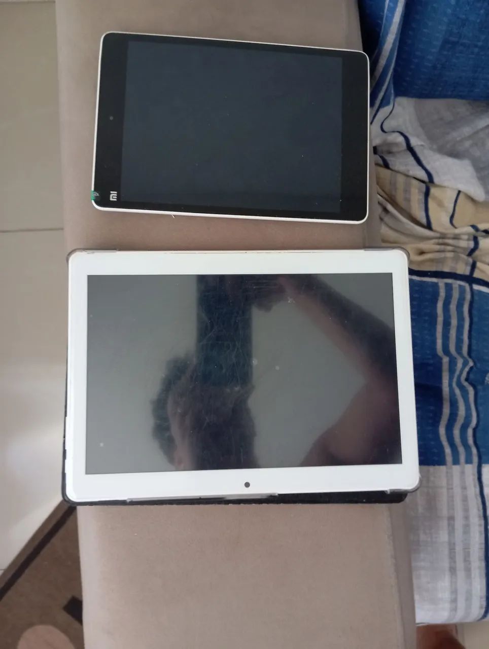 2 tablets funcionando  - Foto 2