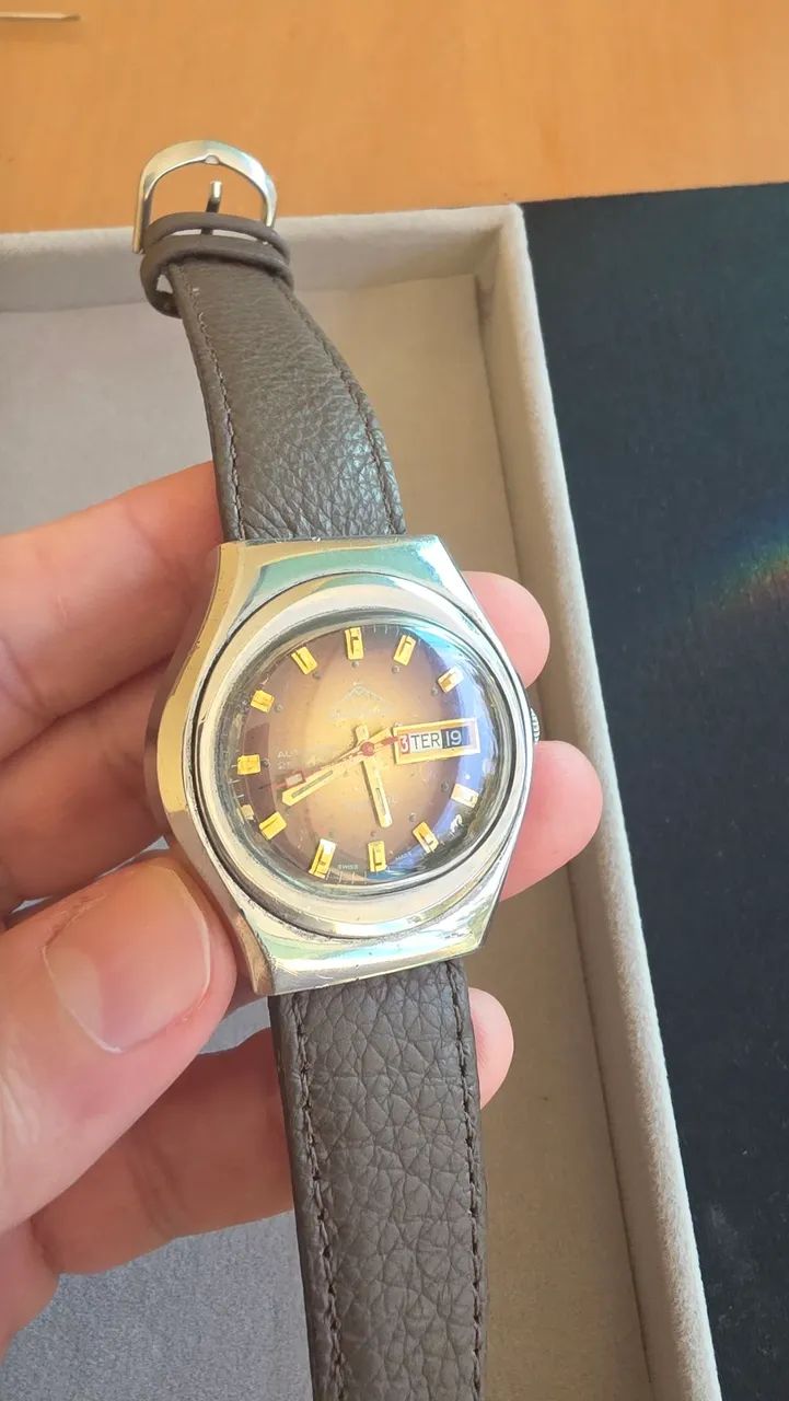 Relógio Automático Vintage Mondaine 