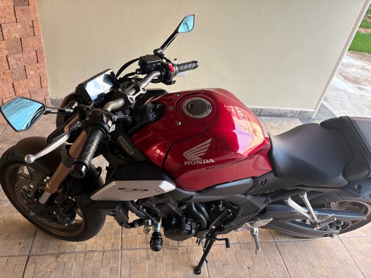 CB 650R - Foto 2