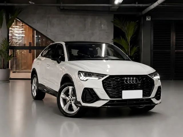 Audi Q3 Perf. Black 2.0 TFSI Tiptr. Quattro 2023