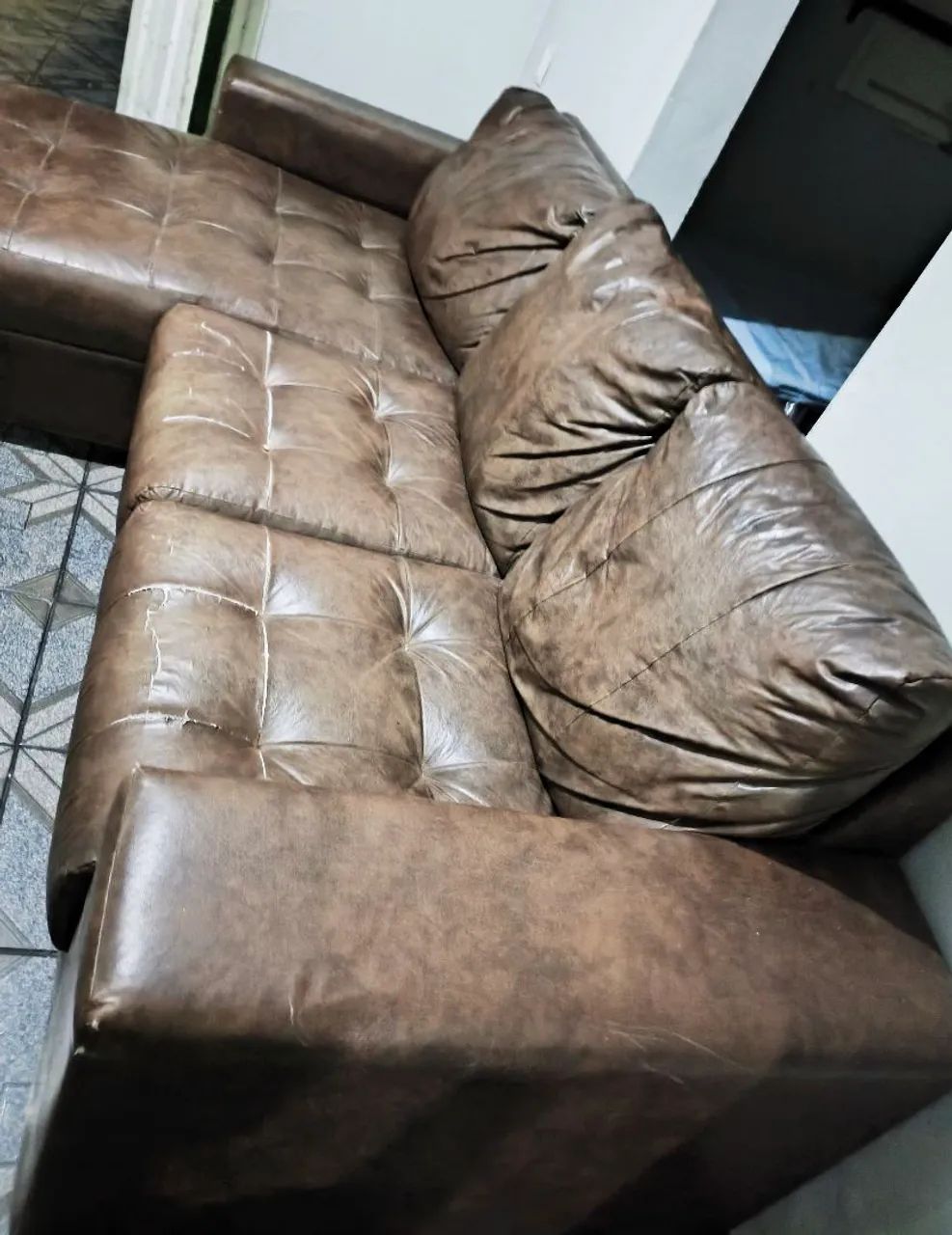 Sofá 3 lugares com chaise - Foto 2