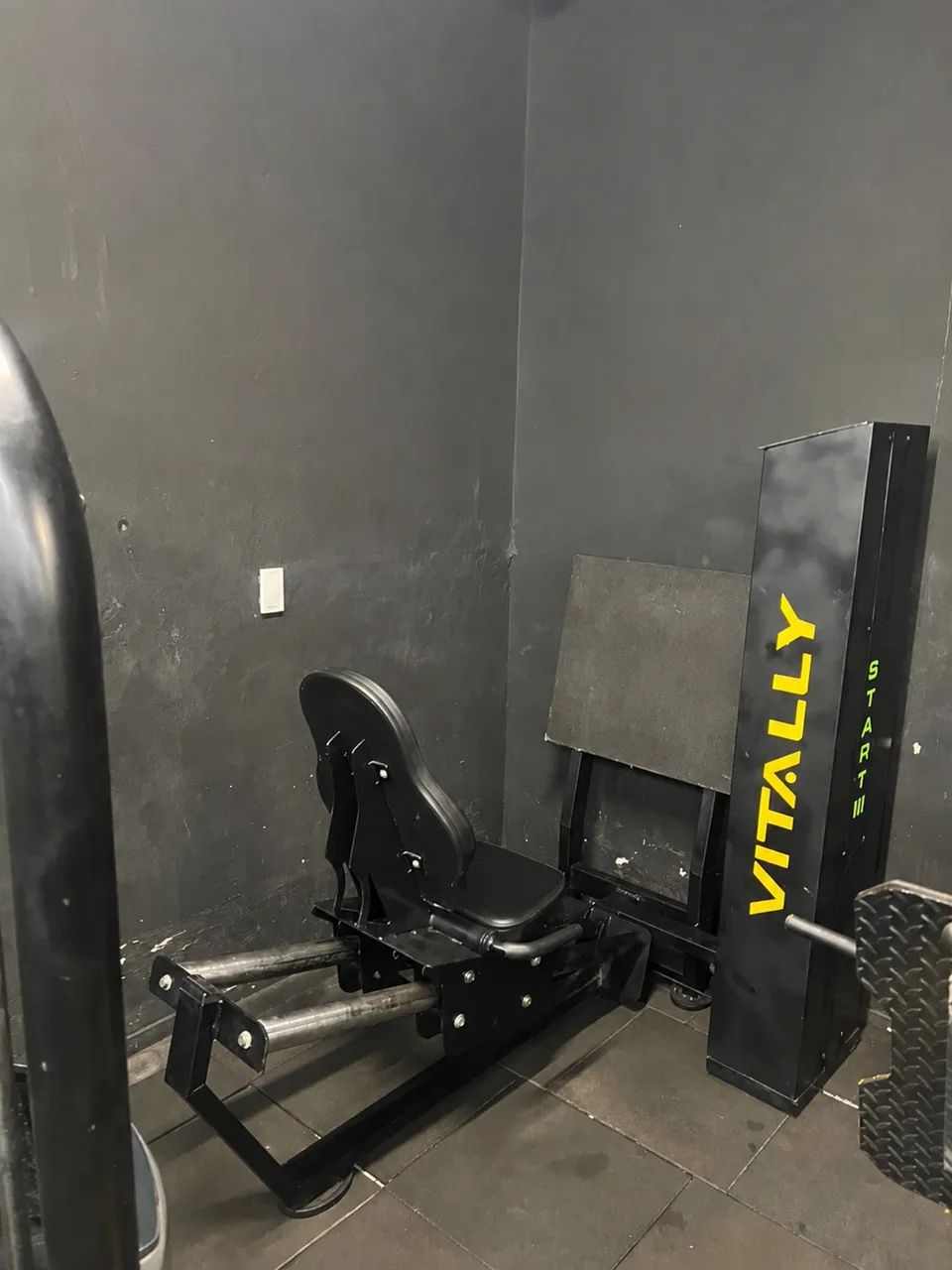 LEG 180 / horizontal vitally