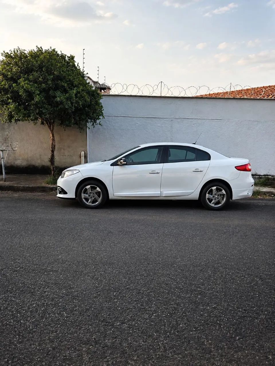 Renault Fluence FLUENCE Sed. Dyn. Plus 2.0 16V FLEX Aut. 2016