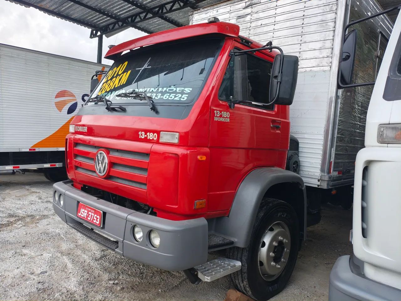 Volks 13180 2010 /  Truck Baú 8. Metros  - Foto 7