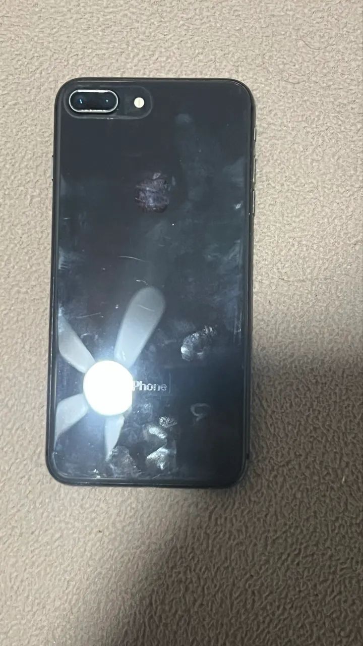 iPhone 8 Plus 