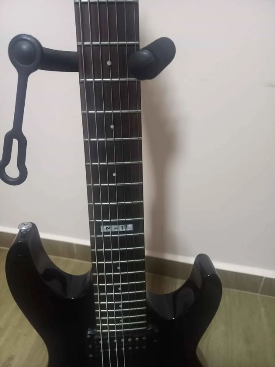 Guitarra LTD M17 - Foto 3
