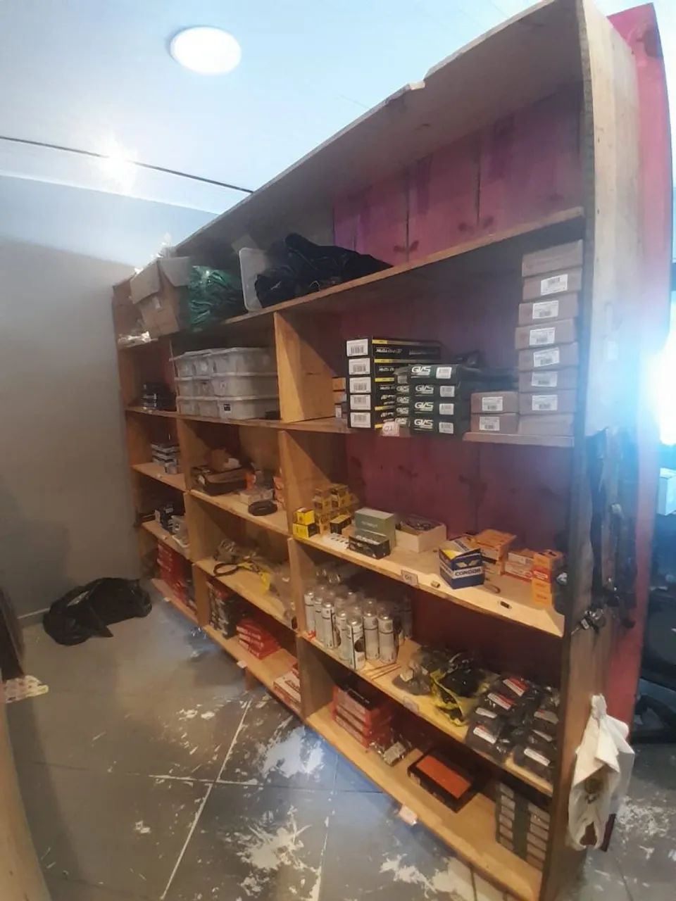 Vende se  oficina e motopeças - Foto 3