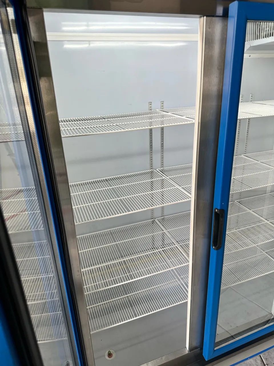 Expositor de frios e laticínios Refrimate - Foto 2
