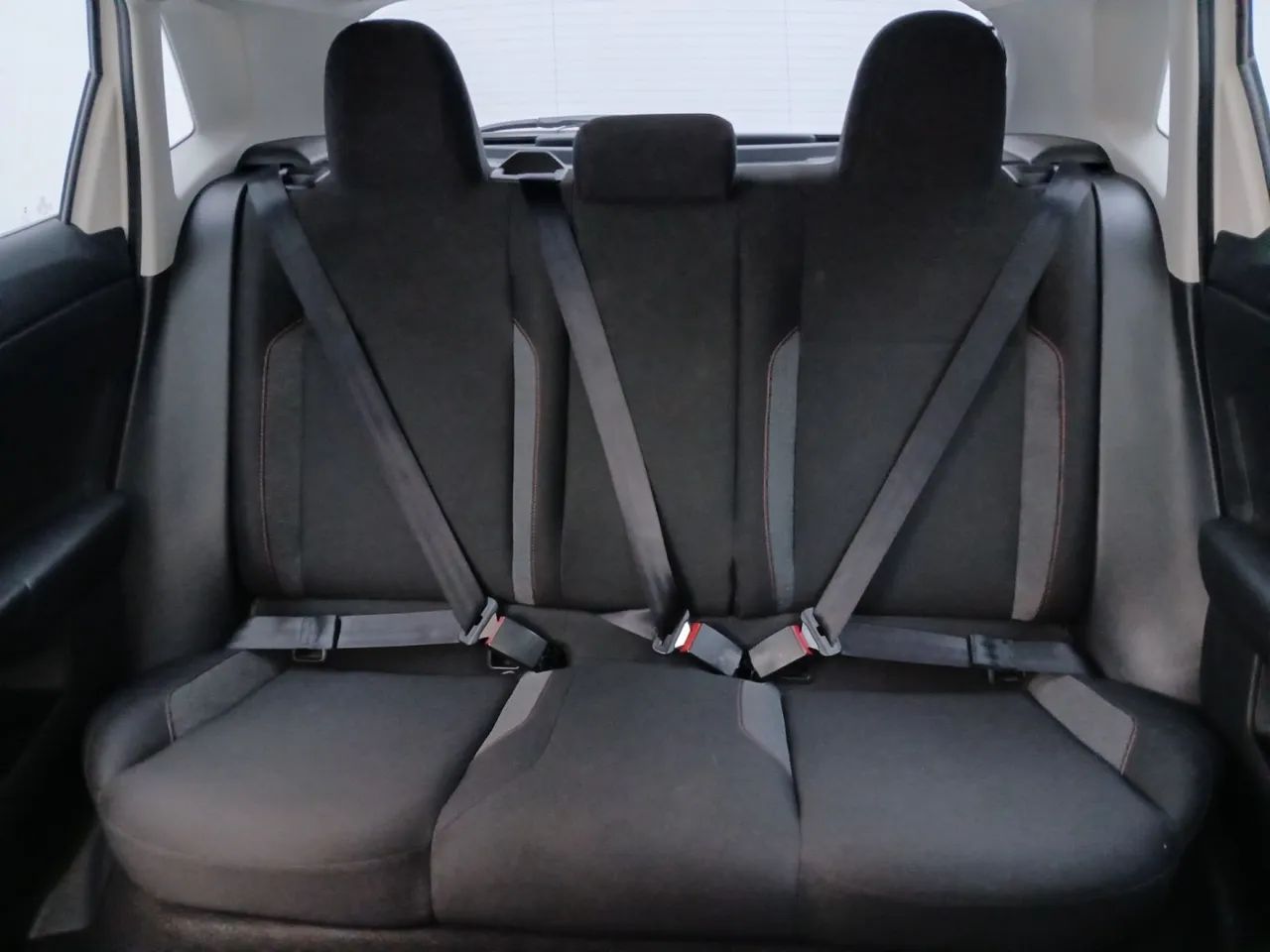 Volkswagen Polo Track 1.0 Flex 12V 5p, foto 18 de 18