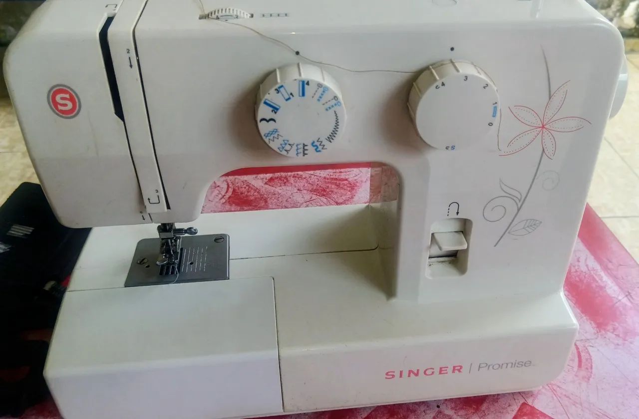 Máquina de Costura Singer Promise - Foto 4