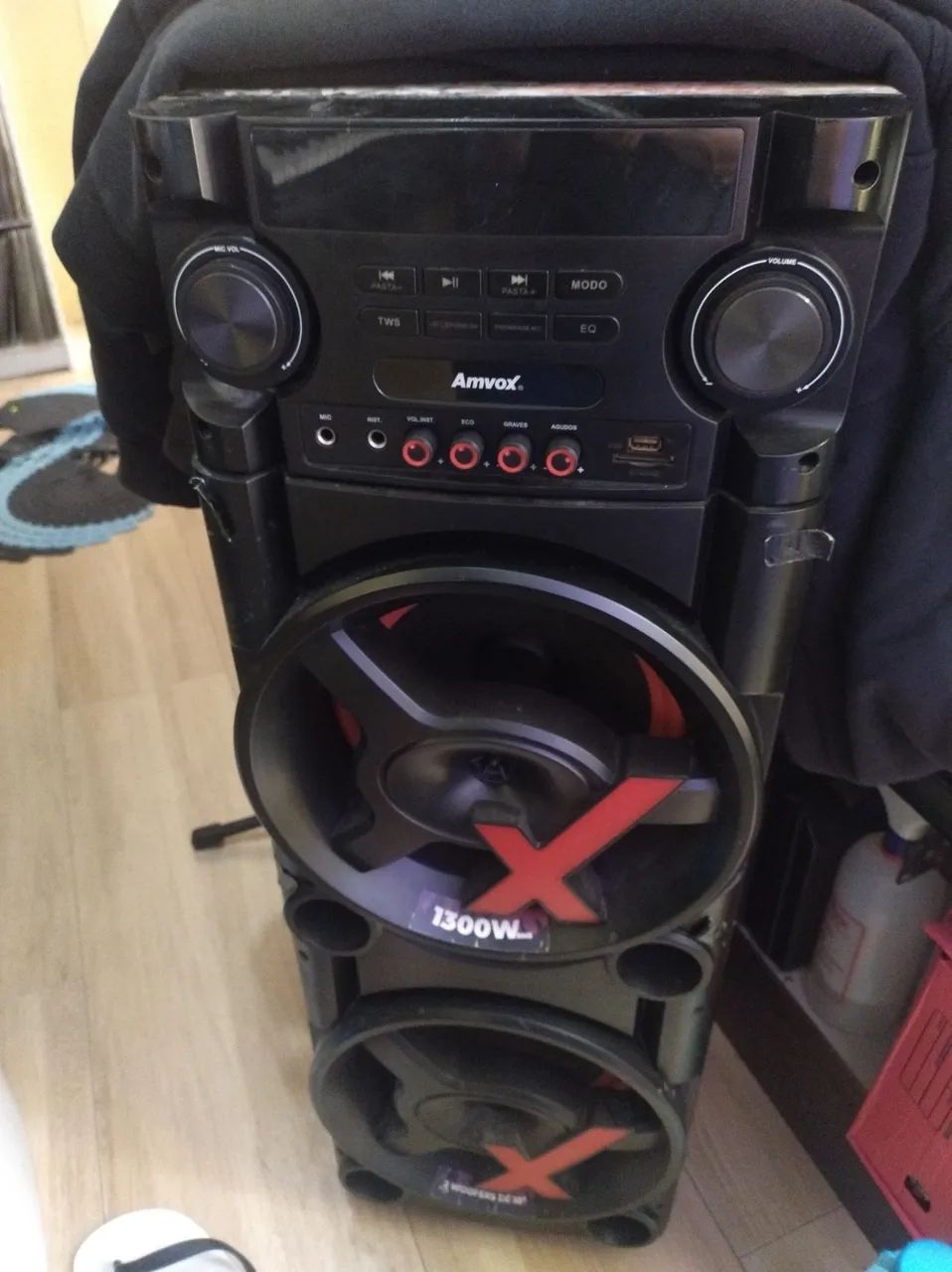 Vendo caixa para retirar peça.