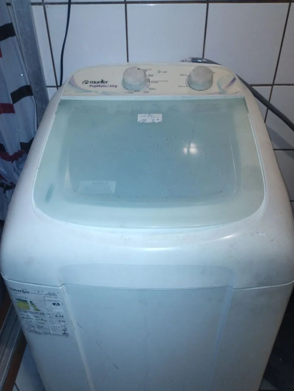 Geladera. E máquina do lavar
