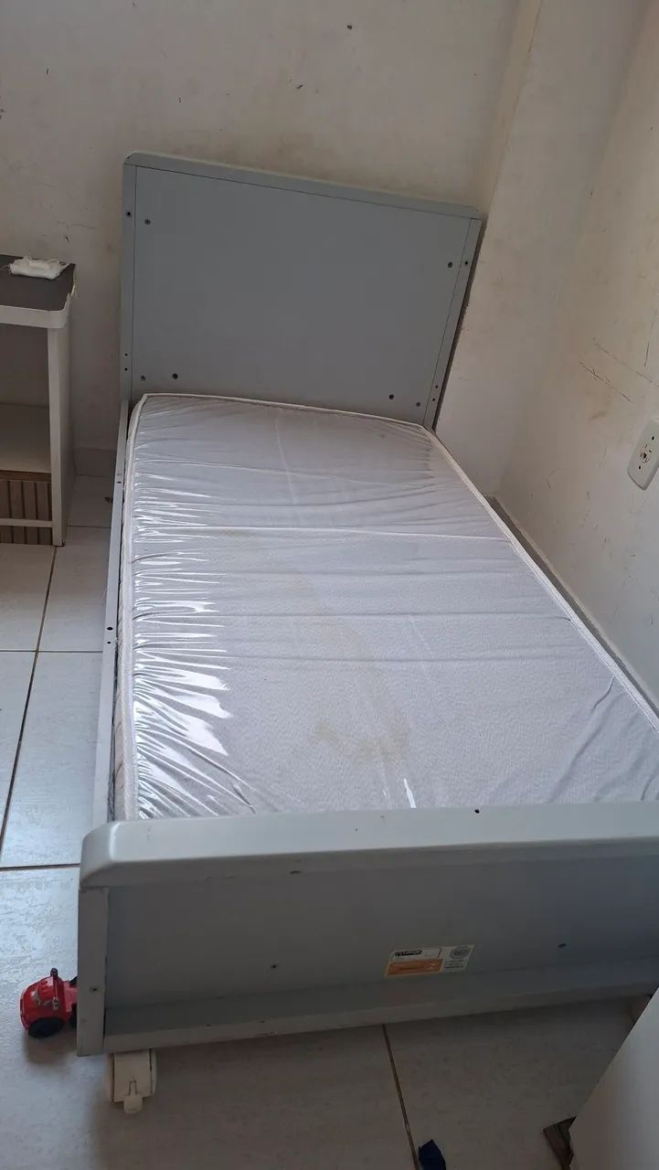 Cama infantil com colchão  - Foto 4