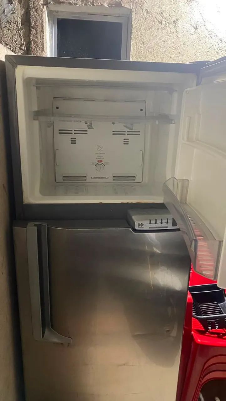 VENDO GELADEIRA 110V - Foto 3
