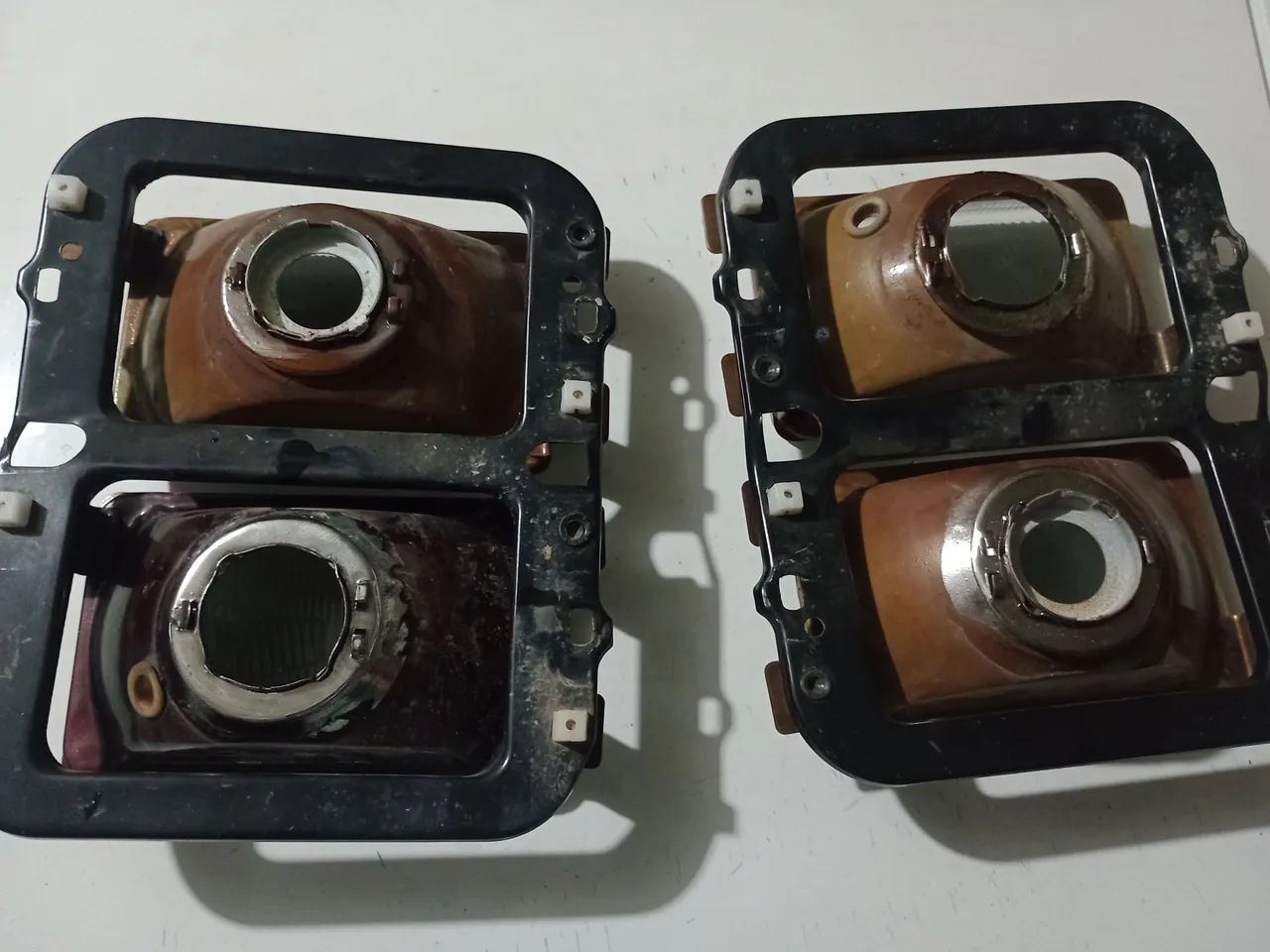 Farol Ford f1000 - Foto 2