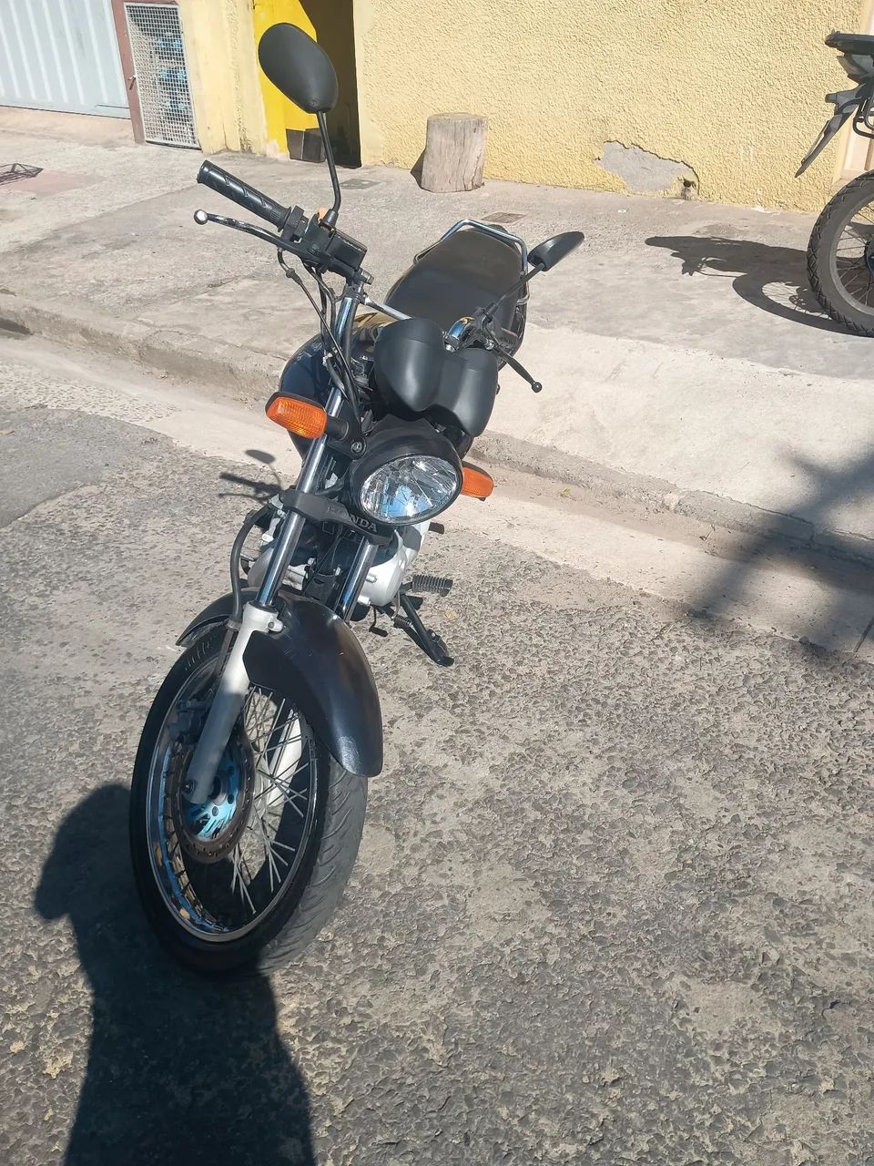 Vende ser moto
