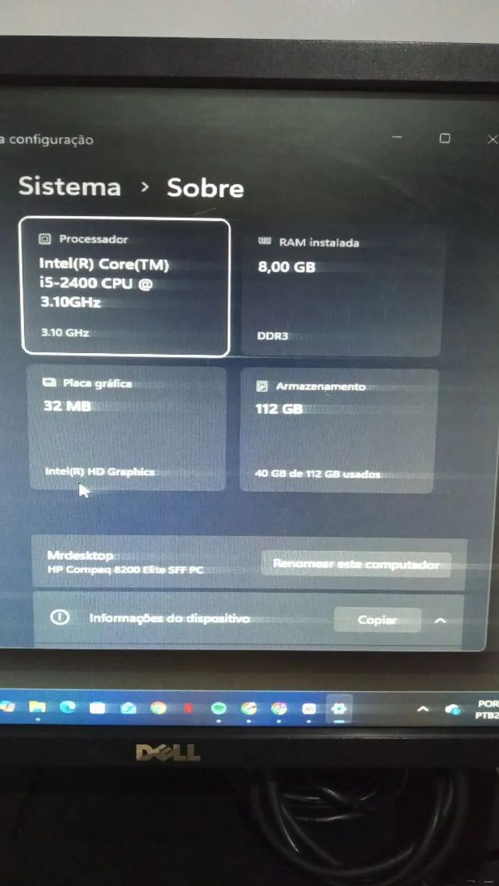 Computador e mesa