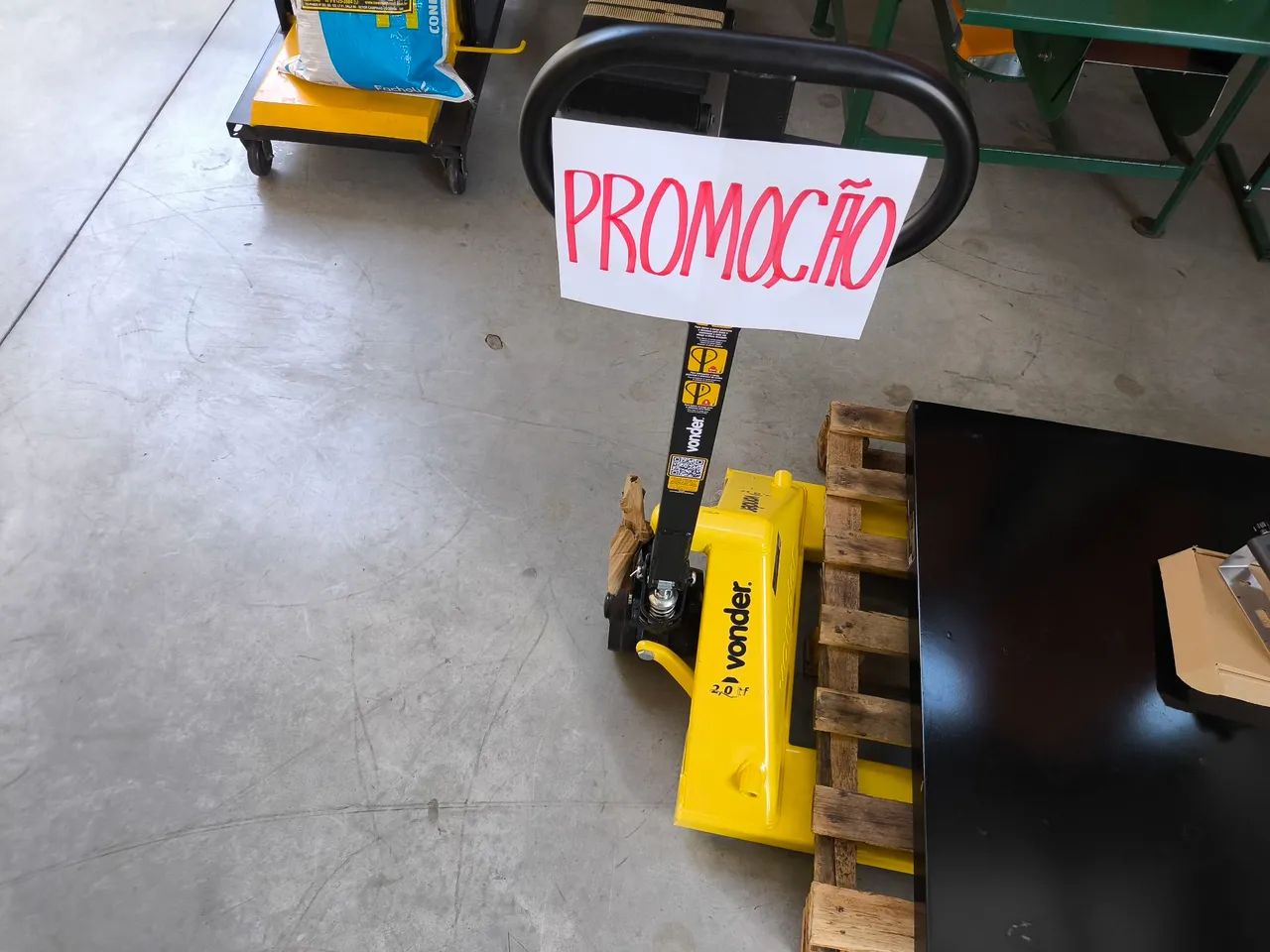 Paleteira 2t nova