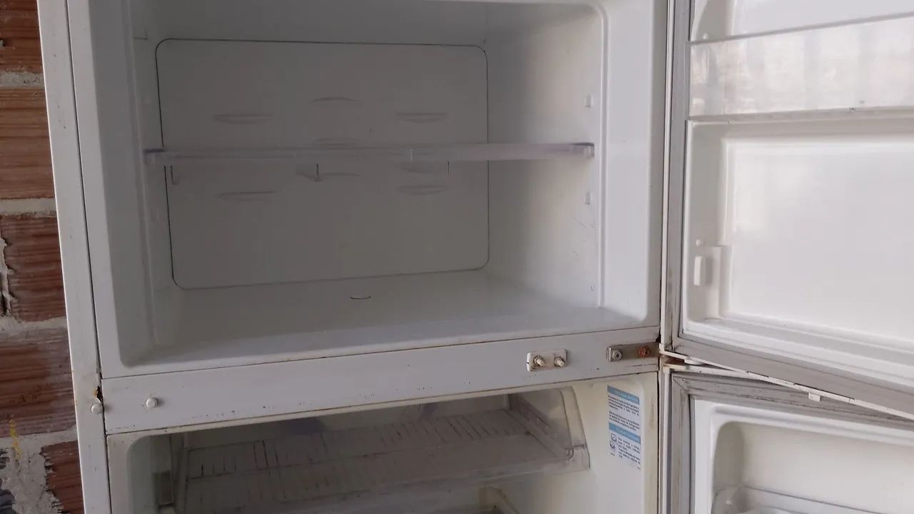Geladeira funcionando muito bem - Foto 2