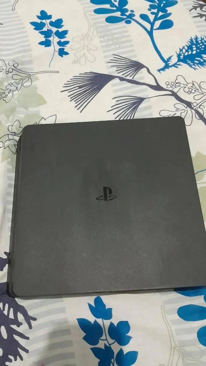 Ps4 slim 
