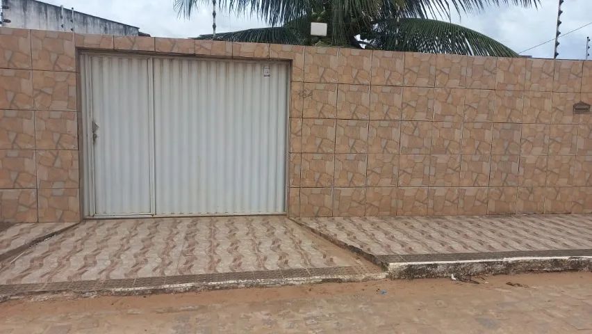 CASA A VENDA 2 QT 1 SUITE CENTRO EXTREMOZ RN