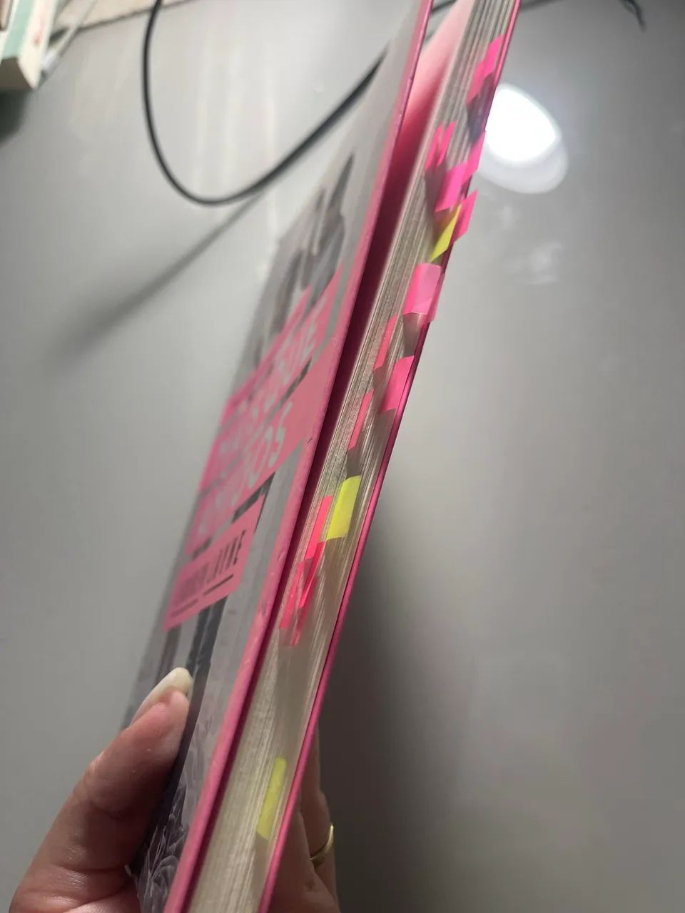Livro mais que amigos - Foto 2