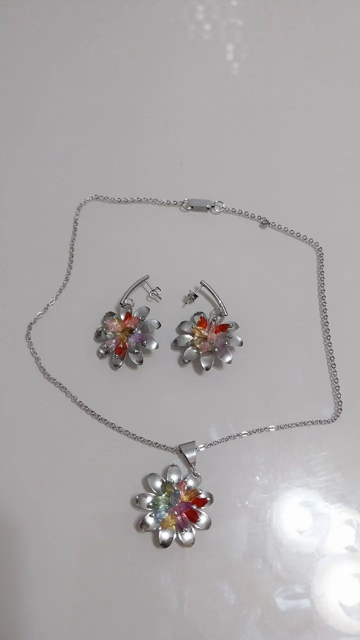 Conjunto em aço 