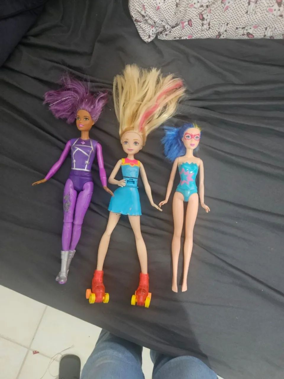 Lote com três Barbies
