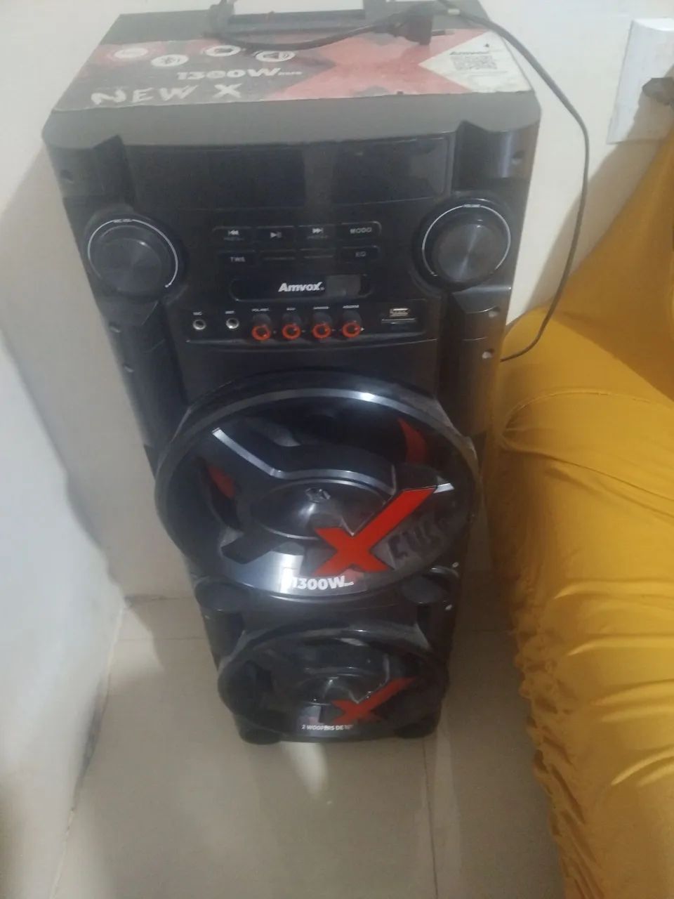 Caixa de som 1300w