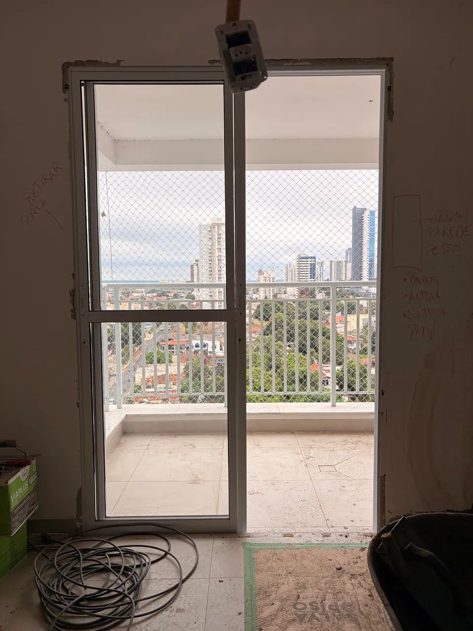 Porta de correr 2 folhas - (com portal) - Stam 