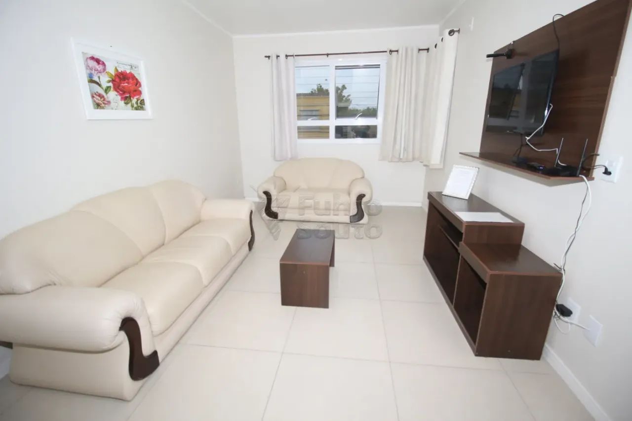 Aluguel de Apartamento Mobiliado com 2 Dormitórios no Edifício Mercoseg