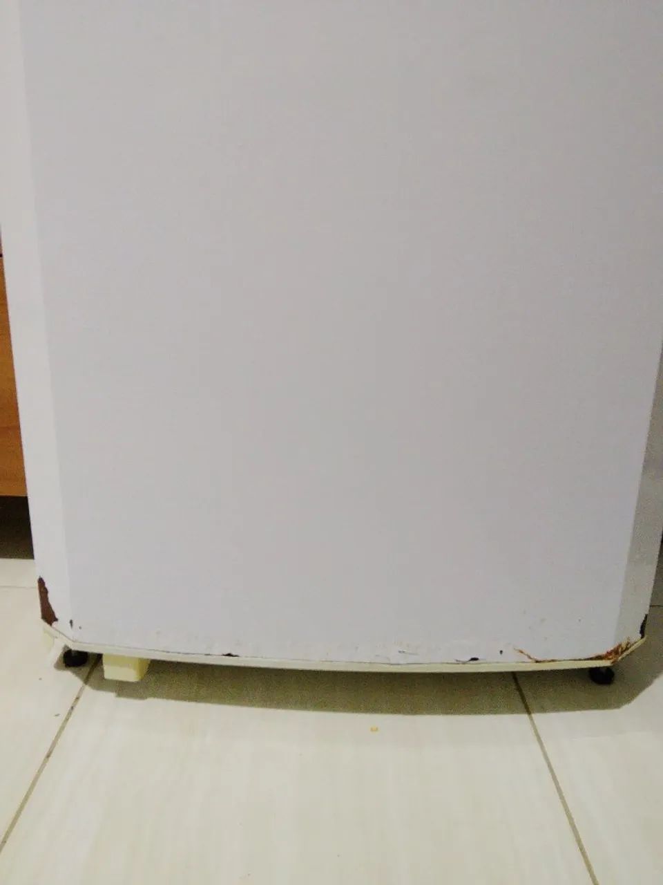 Vendo Geladeira com DEFEITO  - Foto 4