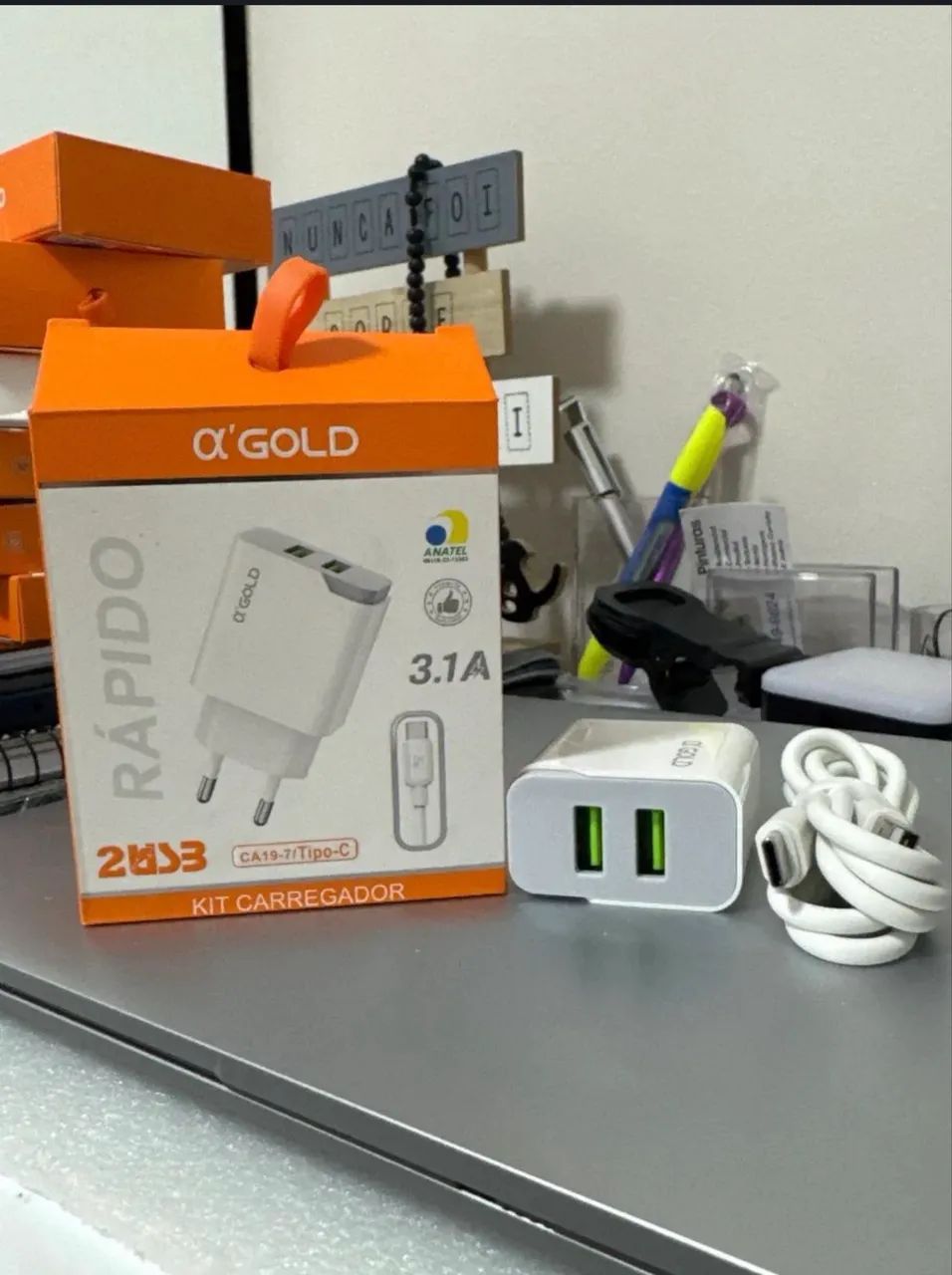 Carregador Gold tipo USB/C, fonte 2 entrada USB  - Foto 3