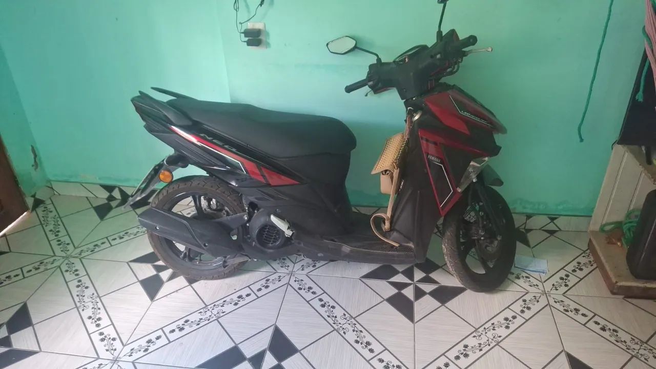 Moto bom 
