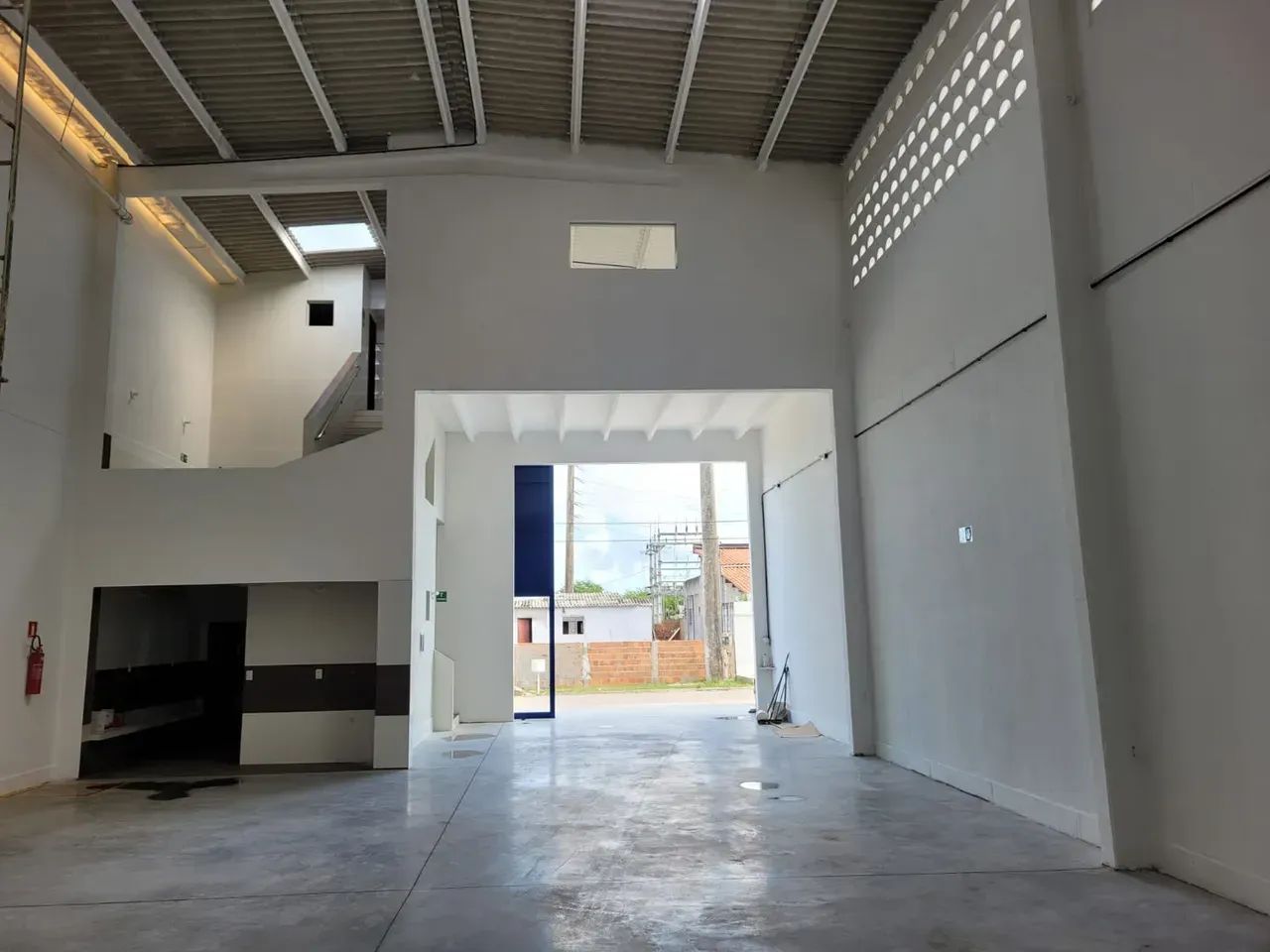 Alugo Galpão - Foto 2