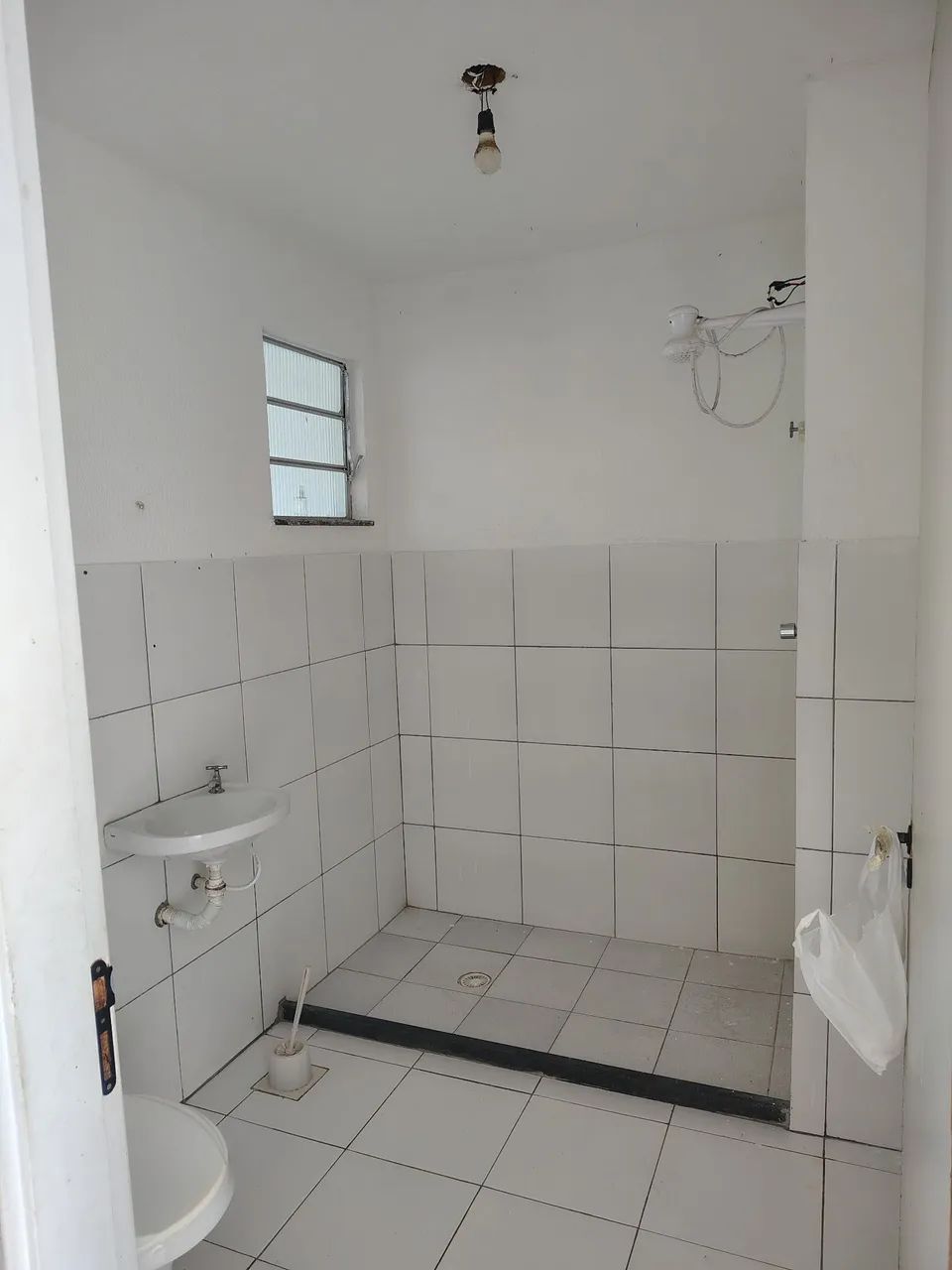 Vendo casa totalmente quitada  - Foto 2