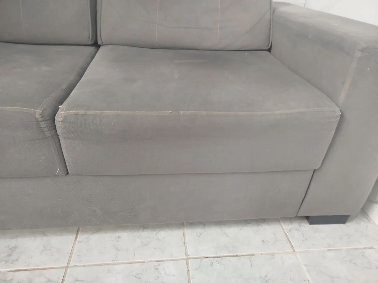 Sofá usado semi novo - Foto 4