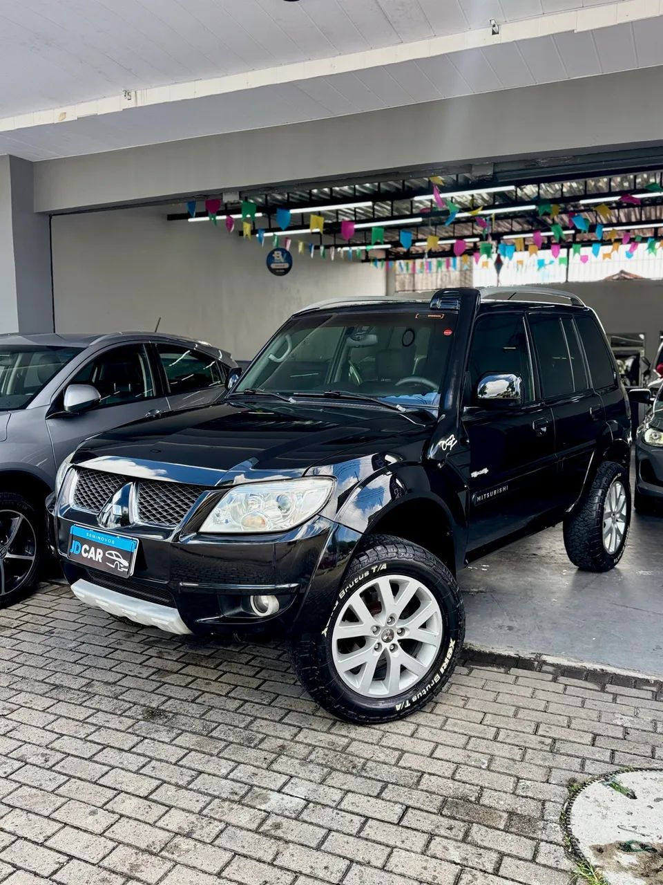Mitsubishi Pajero 2012